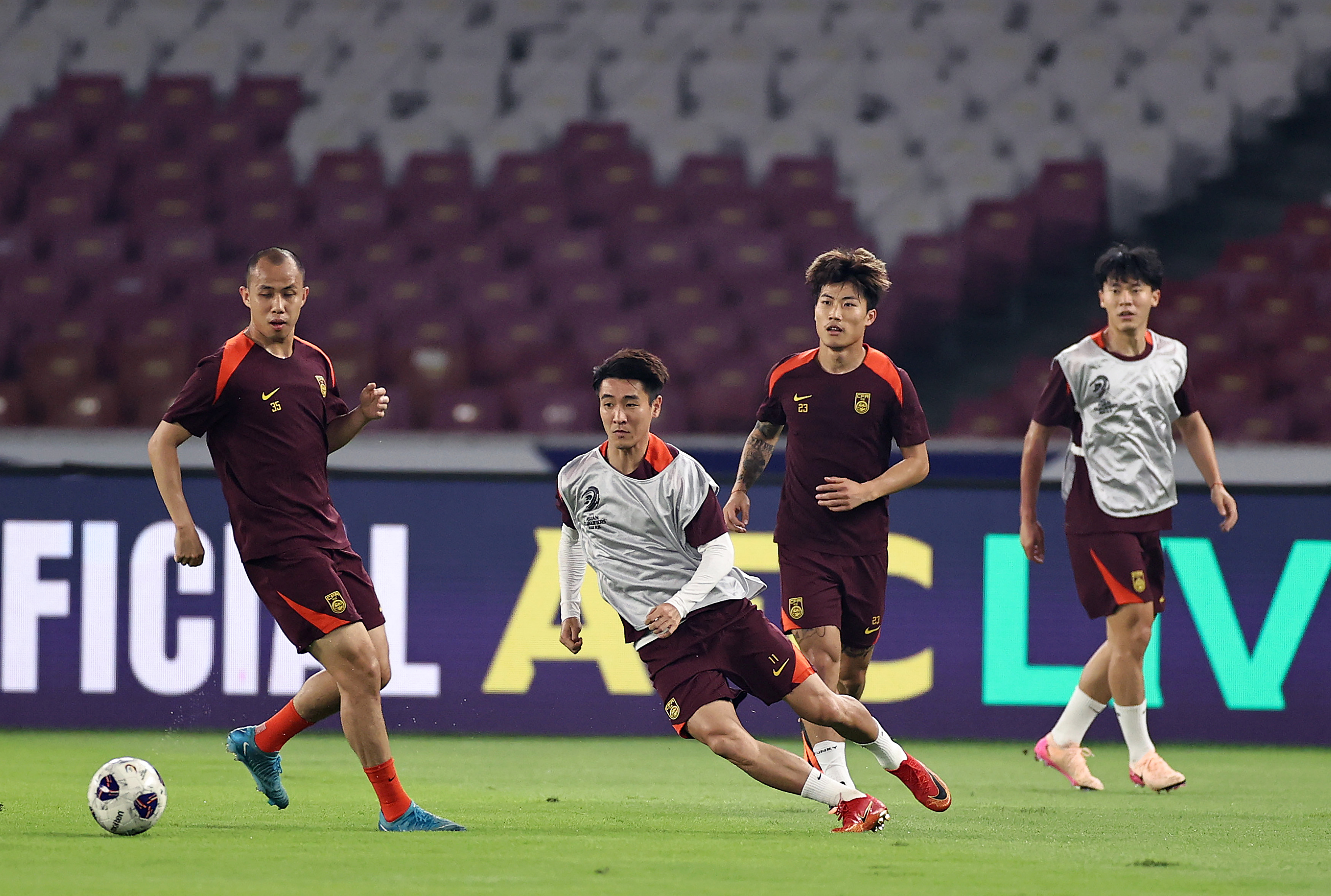 国内足球俱乐部即将投入备受关注的国际足球赛的简单介绍